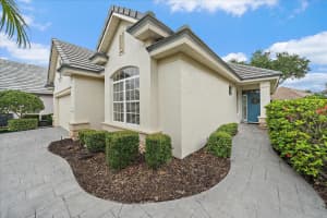 7821 TROON COURT, LAKEWOOD RANCH, FL 34202 Sold 08/28/25