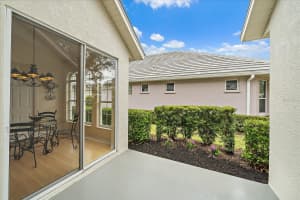 7821 TROON COURT, LAKEWOOD RANCH, FL 34202 Sold 08/28/25