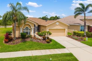 370 LONDONDERRY DRIVE, SARASOTA, FL 34240 Sold 06/27/25