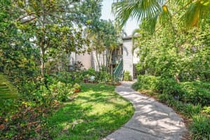 1629 PELICAN COVE ROAD, SARASOTA, FL 34231 Sold 10/03/25