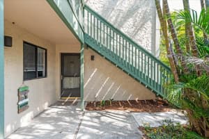 1629 PELICAN COVE ROAD, SARASOTA, FL 34231 Sold 10/03/25