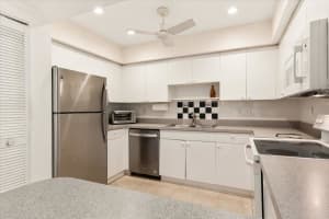 1629 PELICAN COVE ROAD, SARASOTA, FL 34231 Sold 10/03/25