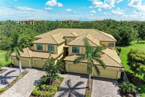 6907 Grand Estuary Trl #104, BRADENTON