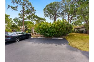 635 JEFFERSON AVENUE, SARASOTA, FL 34237 - MLS#MFRA4652106