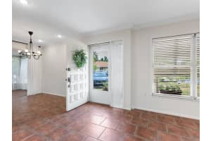 635 JEFFERSON AVENUE, SARASOTA, FL 34237 - MLS#MFRA4652106