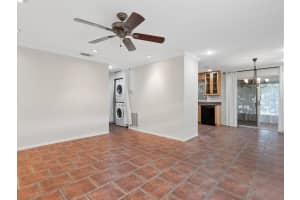 635 JEFFERSON AVENUE, SARASOTA, FL 34237 - MLS#MFRA4652106