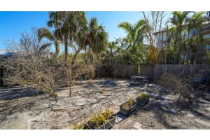 132 HARRISON DRIVE, SARASOTA, FL 34236 - MLS#MFRA4652143