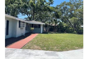 236 DAVIS BOULEVARD, SARASOTA, FL 34237 - MLS#MFRA4652150