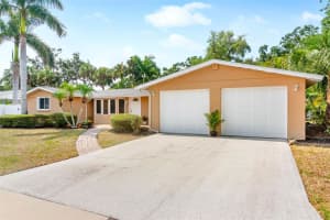 2726 SILVER KING WAY, SARASOTA, FL 34231 Sold 07/16/25
