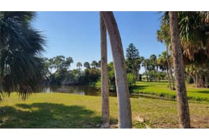 2942 TUCKERSTOWN DRIVE, SARASOTA, FL 34231 - MLS#MFRA4652346