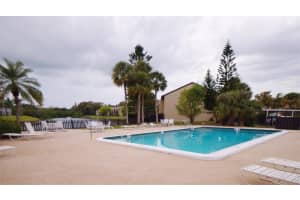 2733 HIDDEN LAKE BOULEVARD, SARASOTA, FL 34237 Sold 07/11/25