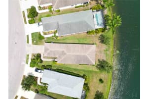 12183 LONGVIEW LAKE CIRCLE, BRADENTON, FL 34211 - MLS#MFRA4652373