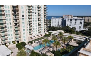 800 N Tamiami Trl #604, SARASOTA