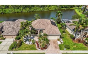 10523 Old Grove Cir, BRADENTON