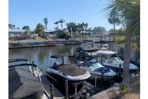 2310 CANALBLUFF PLACE, SARASOTA, FL 34231 - MLS#MFRA4652443