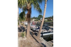 2310 CANALBLUFF PLACE, SARASOTA, FL 34231 - MLS#MFRA4652443