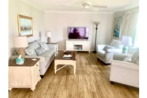 2310 CANALBLUFF PLACE, SARASOTA, FL 34231 - MLS#MFRA4652443