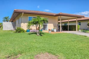 6422 AUBURN AVENUE, BRADENTON, FL 34207 - MLS#MFRA4652506