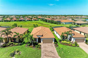 10202 MARBELLA DRIVE, BRADENTON, FL 34211 - MLS#MFRA4652551