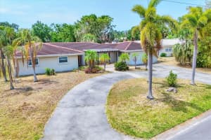 3432 PINE VALLEY DRIVE, SARASOTA, FL 34239 - MLS#MFRA4652613