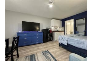 7150 TAMIAMI TRAIL, SARASOTA, FL 34243 - MLS#MFRA4652665