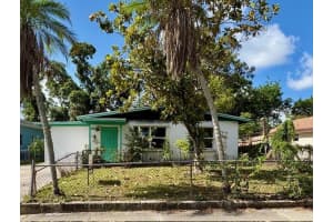 1758 35th St, SARASOTA