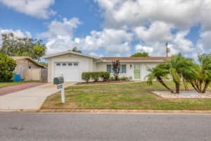 2402 33RD STREET, BRADENTON, FL 34205 - MLS#MFRA4652719