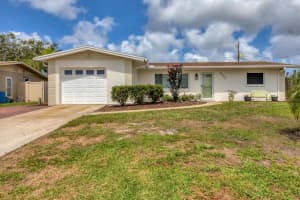 2402 33RD STREET, BRADENTON, FL 34205 - MLS#MFRA4652719
