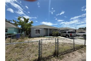 815 12TH AVENUE, BRADENTON, FL 34205 Sold 09/09/25