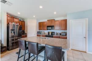 10944 RAINBOW PYRITE DR, WIMAUMA, FL 33598 - MLS#MFRA4652774