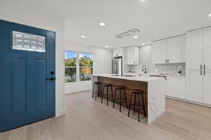 2915 WOODPINE CIRCLE, SARASOTA, FL 34231 Sold 08/01/25