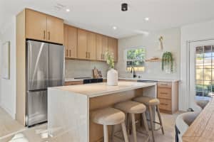 5900 6TH WAY, ST PETERSBURG, FL 33705 Sold 07/09/25