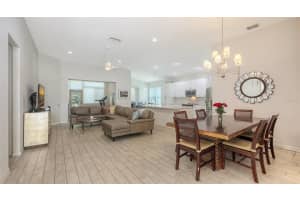 6721 OAK MANOR DRIVE, LAKEWOOD RANCH, FL 34202 - MLS#MFRA4652862