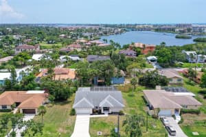 1626 RIDGEWOOD LANE, SARASOTA, FL 34231 - MLS#MFRA4652875