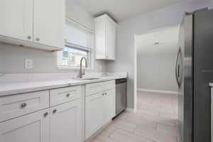 2739 PALMADELIA AVENUE, SARASOTA, FL 34234 - MLS#MFRA4653007