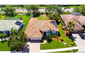 2729 HARVEST DRIVE, SARASOTA, FL 34240 Sold 07/28/25