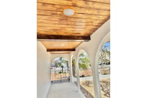 6524 SENEGAL PALM WAY, APOLLO BEACH, FL 33572 Sold 08/15/25