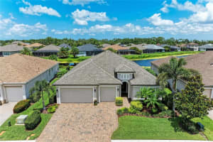 518 Chantilly Trl, BRADENTON