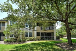6552 MOORINGS POINT CIRCLE, LAKEWOOD RANCH, FL 34202 - MLS#MFRA4653162