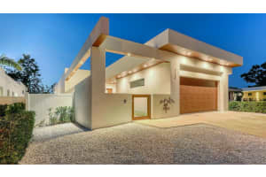 2135 HYDE PARK STREET, SARASOTA, FL 34239 Sold 07/01/25