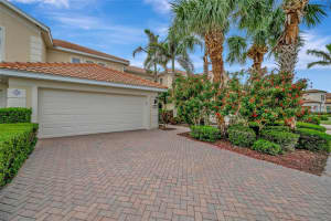 23233 Banbury Way #302, VENICE