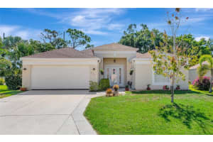 230 Fareham Dr, VENICE