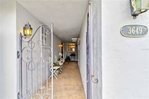 3649 SOMERVILLE DRIVE, SARASOTA, FL 34232 Sold 07/24/25