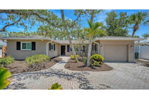 755 EDGEMERE LANE, SARASOTA, FL 34242 - MLS#MFRA4653286
