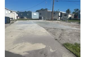 2066 DETROITER ST, SARASOTA, FL 34231 Sold 07/30/25