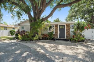 1019 TUTTLE AVENUE, SARASOTA, FL 34237 Sold 07/15/25
