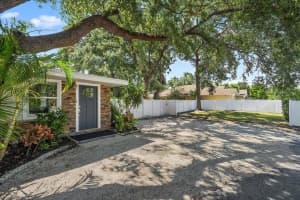 1019 TUTTLE AVENUE, SARASOTA, FL 34237 Sold 07/15/25