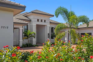 3212 SIGNET COURT, SARASOTA, FL 34240 - MLS#MFRA4653331