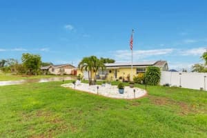 212 66TH AVENUE DRIVE, BRADENTON, FL 34207 - MLS#MFRA4653345