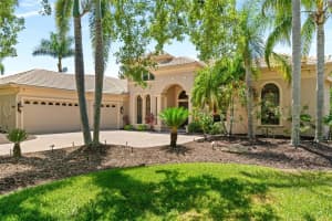 6808 BELMONT COURT, LAKEWOOD RANCH, FL 34202 - MLS#MFRA4653366